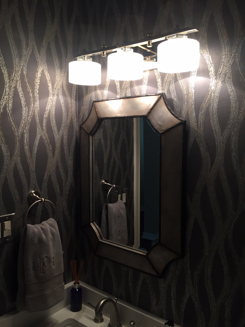 Secondary bath mirror, light, wallpaper